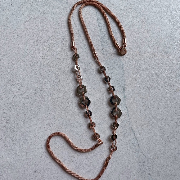 MARC BY MARC JACOBS 'Bolts' Long Station Necklace Rose Gold - Picture 2 of 3